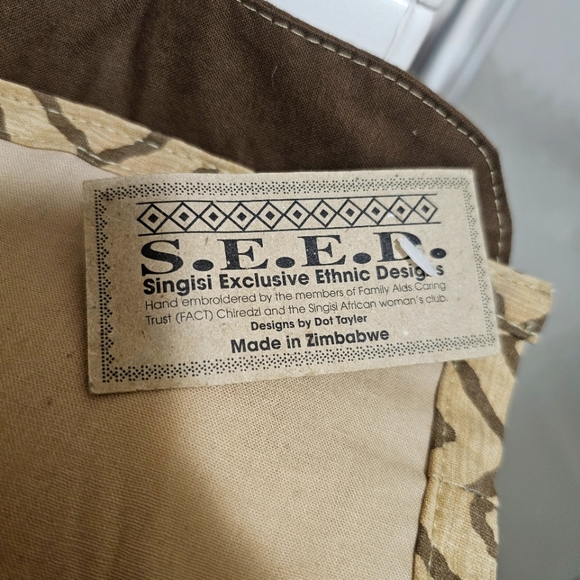 Double Toilet Paper Holder Elephant Theme - Picture 2 of 4